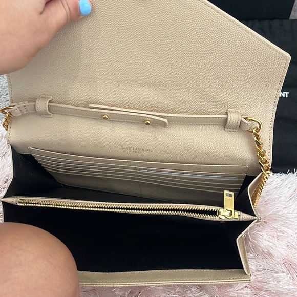 Ysl large monogram wallet on chain like new with box and dust bag - Picture 4 of 4